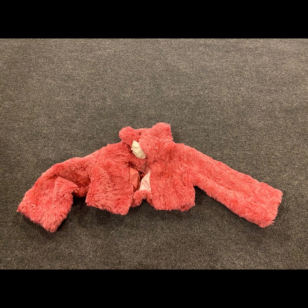 The Children’s Place pink faux fur shawl